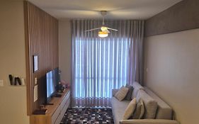 Apartamento Amplo e Confortável em Condomínio Familiar, 3 Quartos Sendo 1 Suíte com Lazer de Clube
